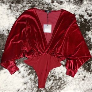Missguided Velvet Batwing Bodysuit (burgundy)